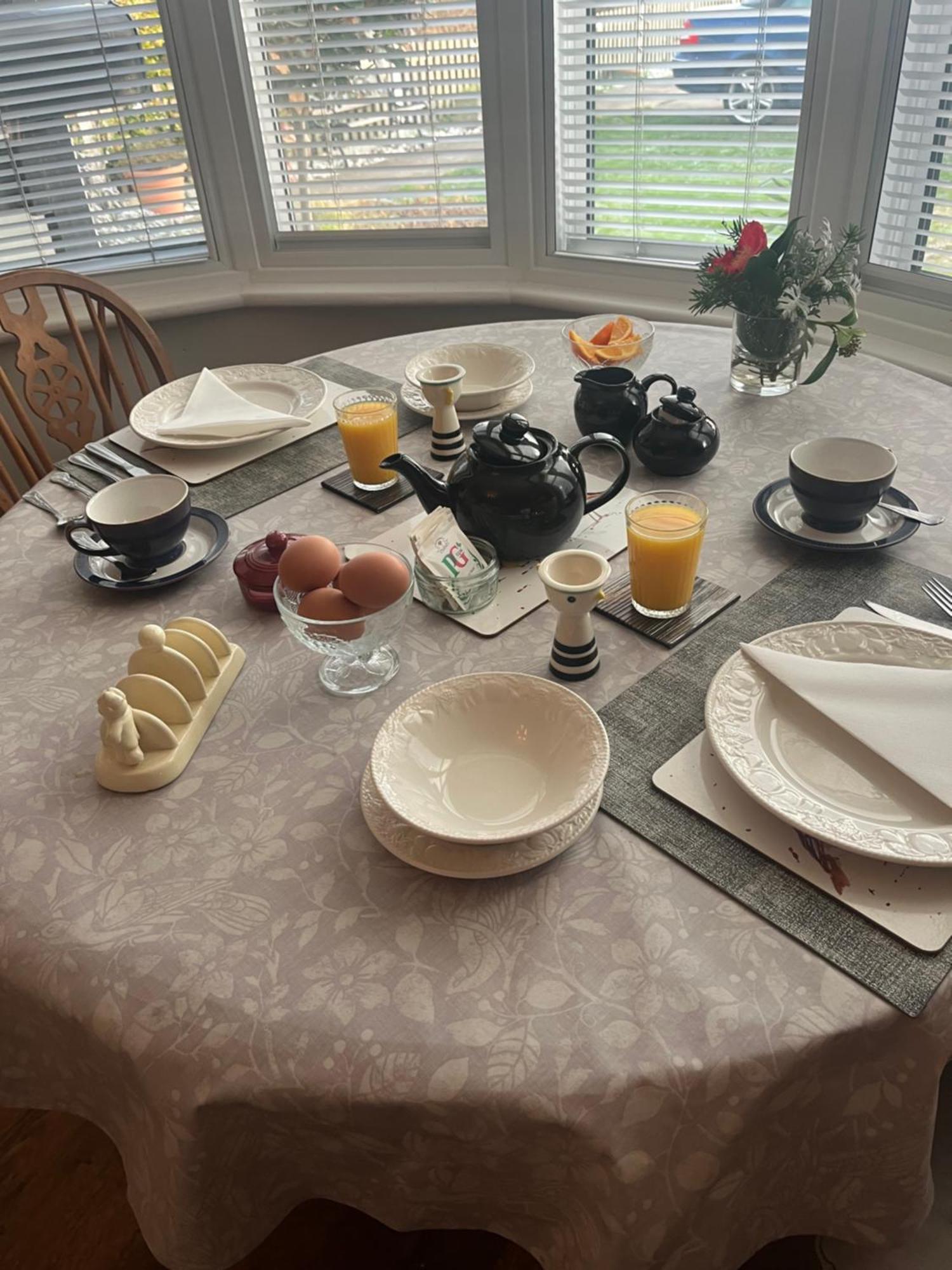 Southend Airport Bed & Breakfast ロッチフォード エクステリア 写真