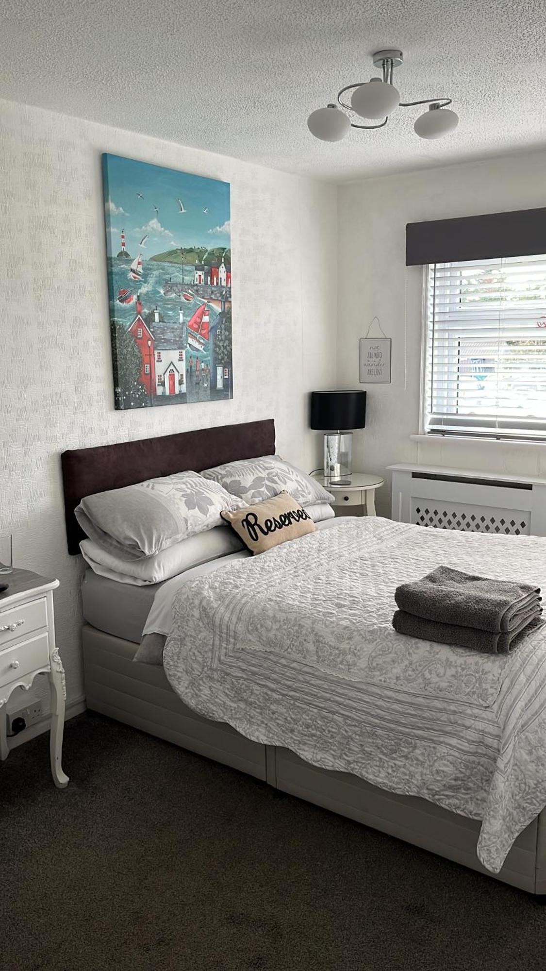 Southend Airport Bed & Breakfast ロッチフォード エクステリア 写真