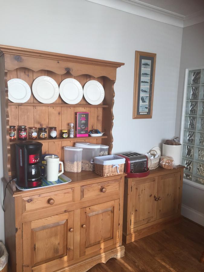 Southend Airport Bed & Breakfast ロッチフォード エクステリア 写真