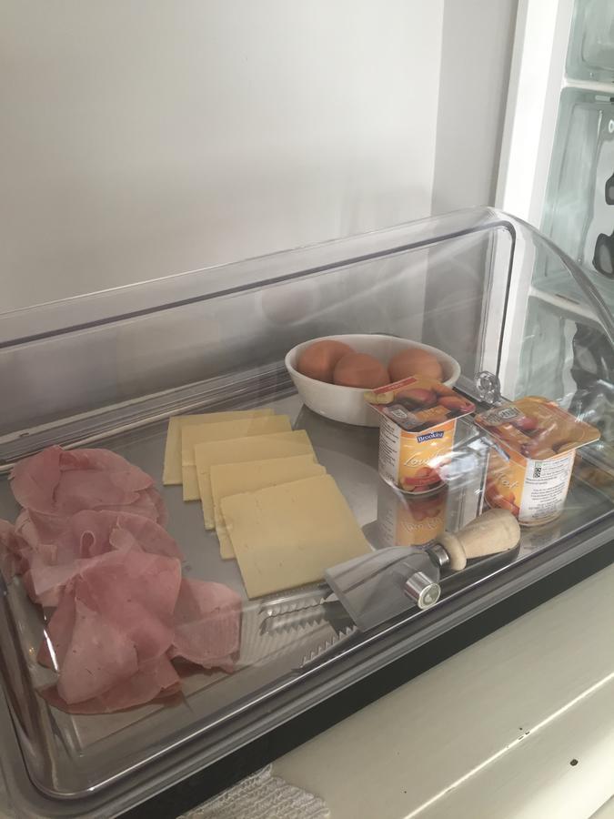 Southend Airport Bed & Breakfast ロッチフォード エクステリア 写真